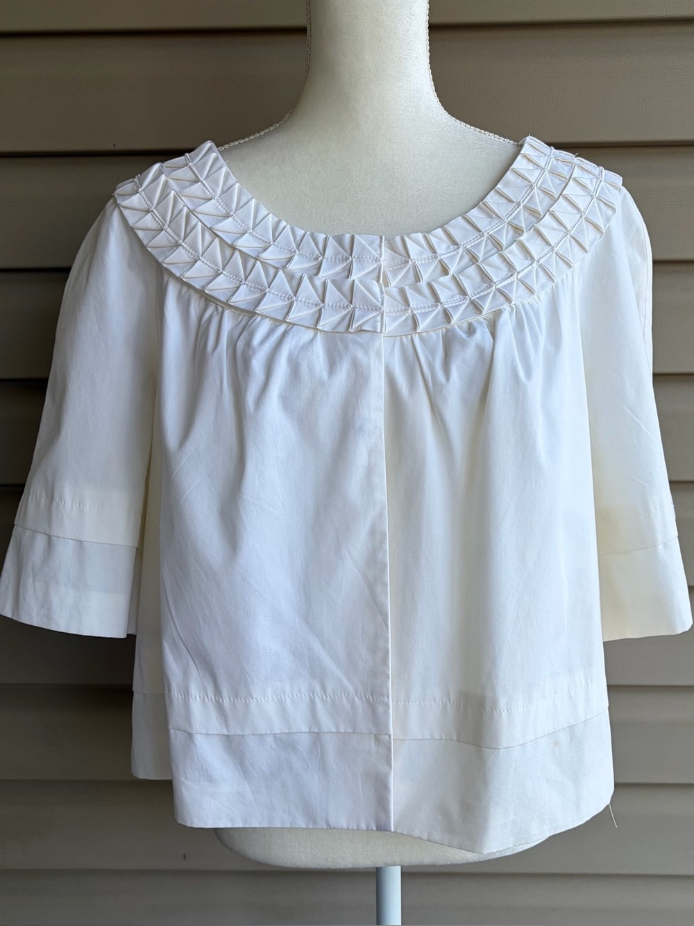 •Apt. 9• NWT Creamy White Cropped Jacket with Textured Neckline - Size 1X